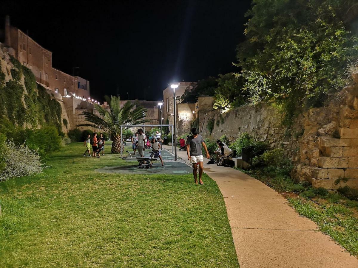 B&B Palazzo Antonelli Monopoli Εξωτερικό φωτογραφία